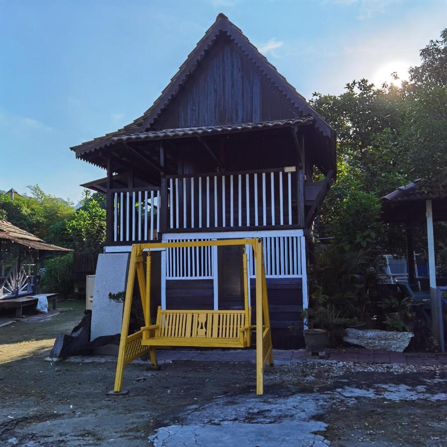 Mykampung Chalet Hotel Ipoh Esterno foto