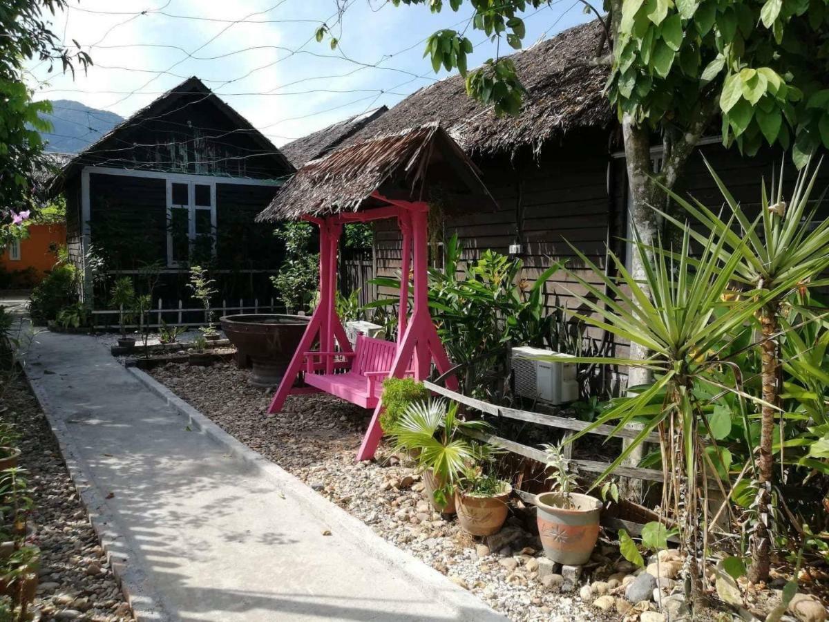 Mykampung Chalet Hotel Ipoh Esterno foto