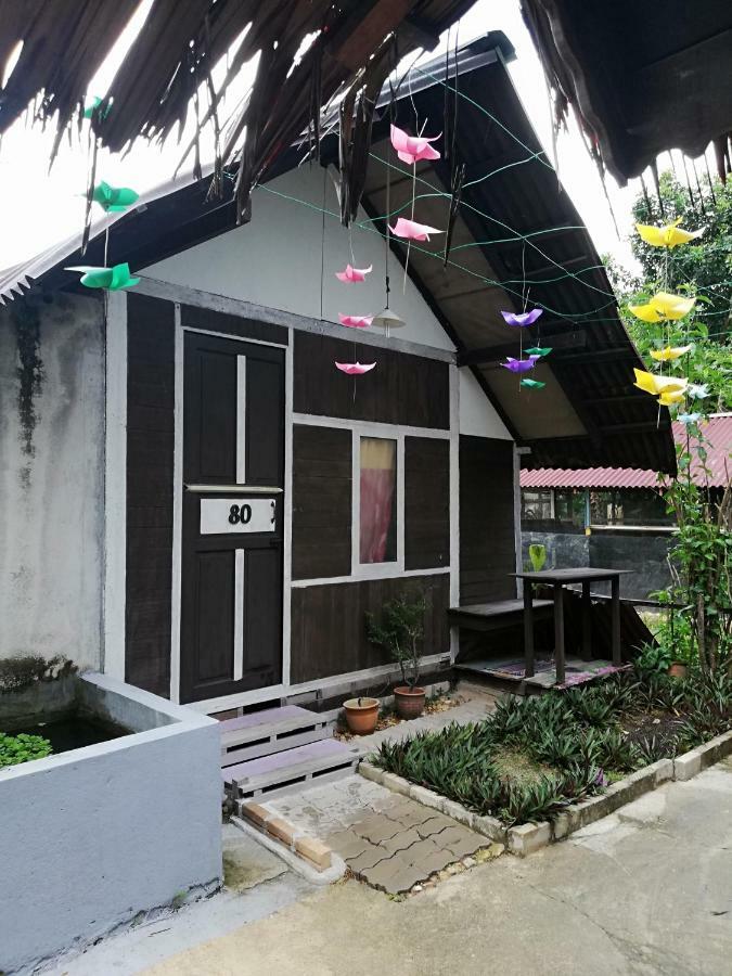 Mykampung Chalet Hotel Ipoh Esterno foto