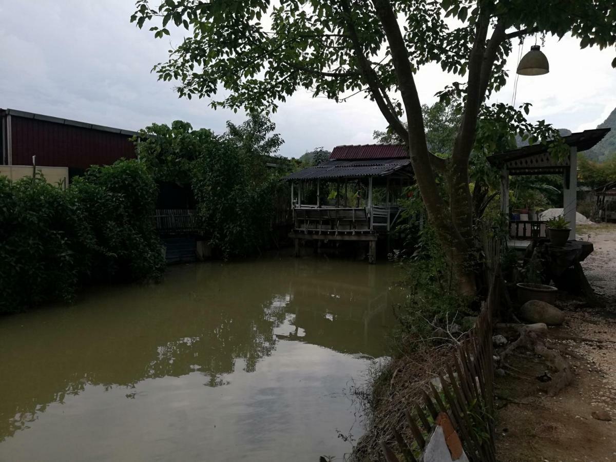 Mykampung Chalet Hotel Ipoh Esterno foto